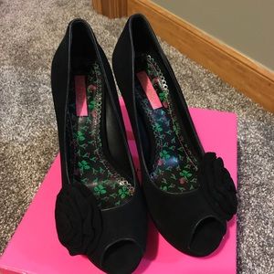 LAST WEEK AVAILABLE- Betsey Johnson Peep Toe Pumps